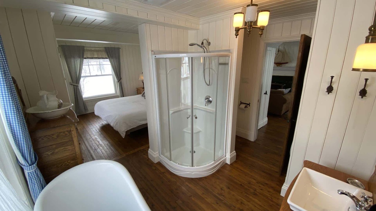 Photo of Bedroom in Riviere Du Loup