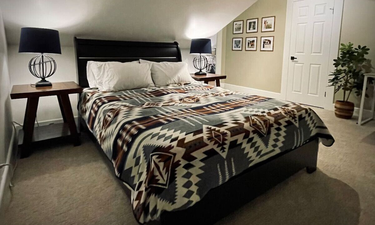Photo of Bedroom in Bragg Creek