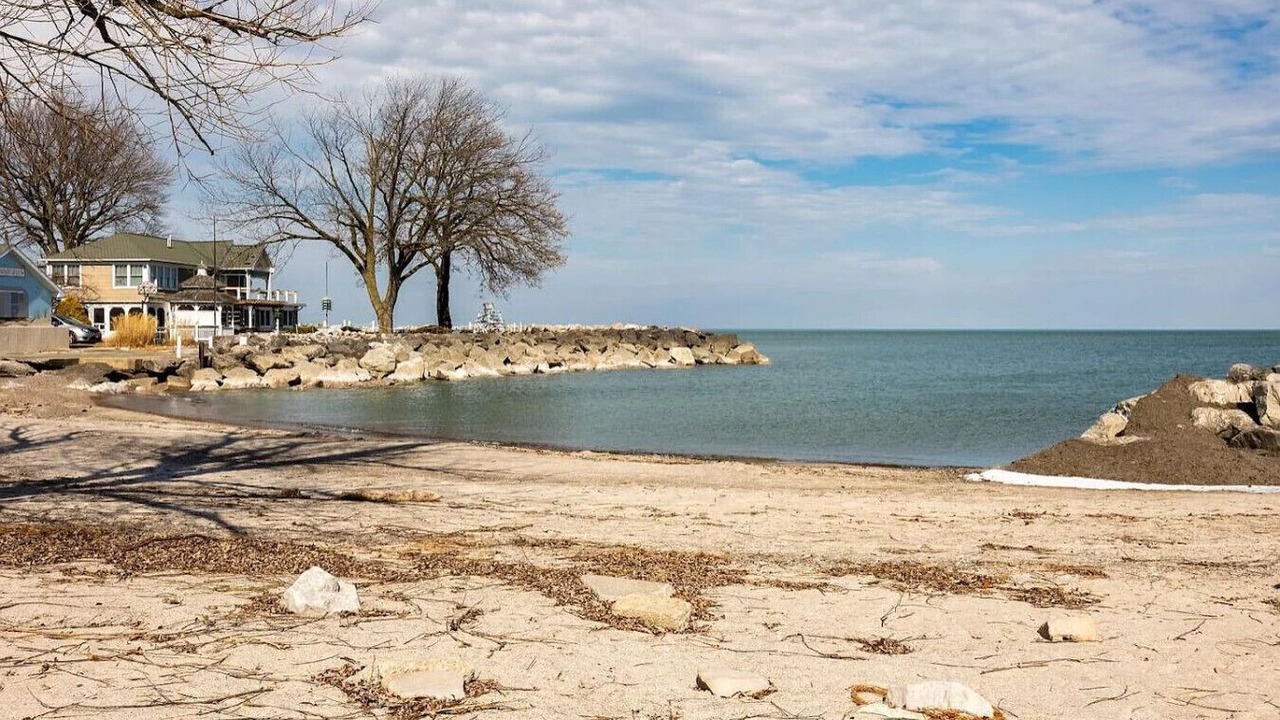 Photo of Others in Huron