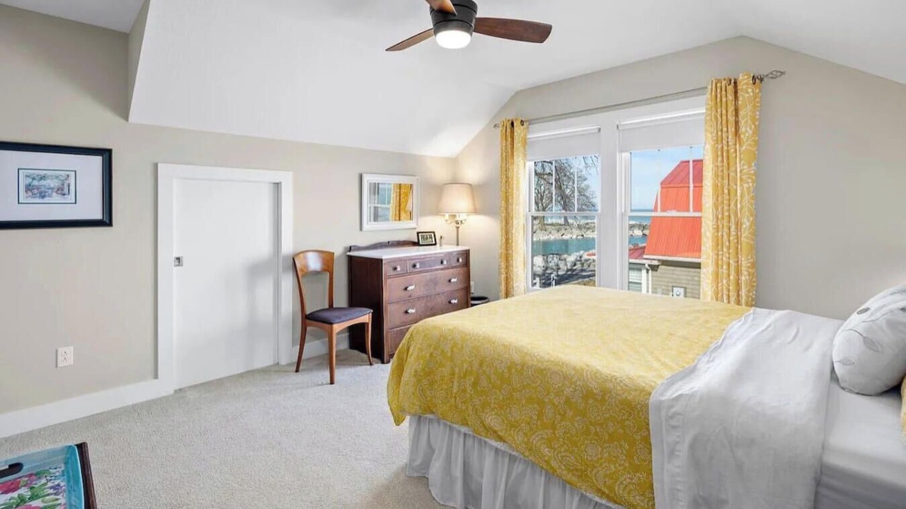 Photo of Bedroom in Huron