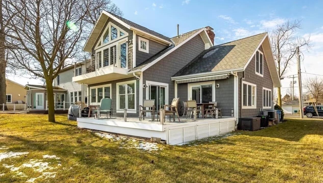 Photo of Outdoor in Huron