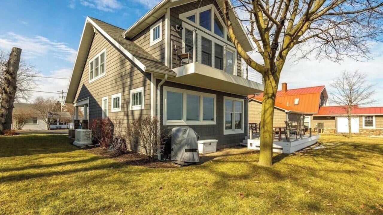 Photo of Outdoor in Huron