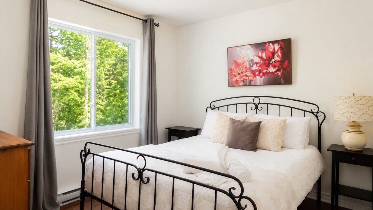 Photo of Bedroom in Val-des-Lacs