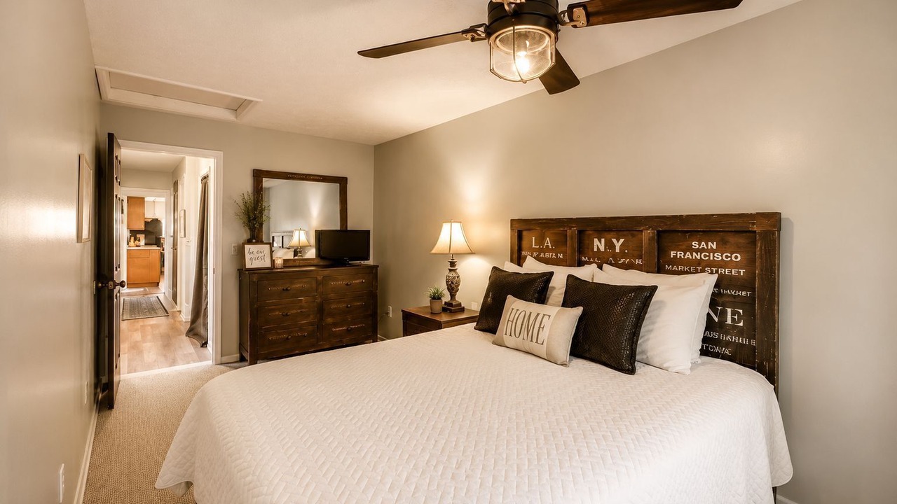 Photo of Bedroom in New London