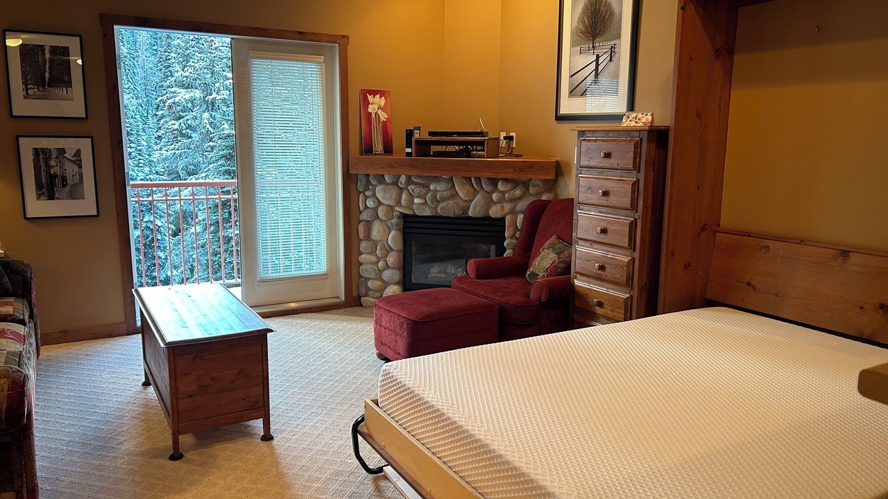 Photo of Livingroom in Silver Star Mountain