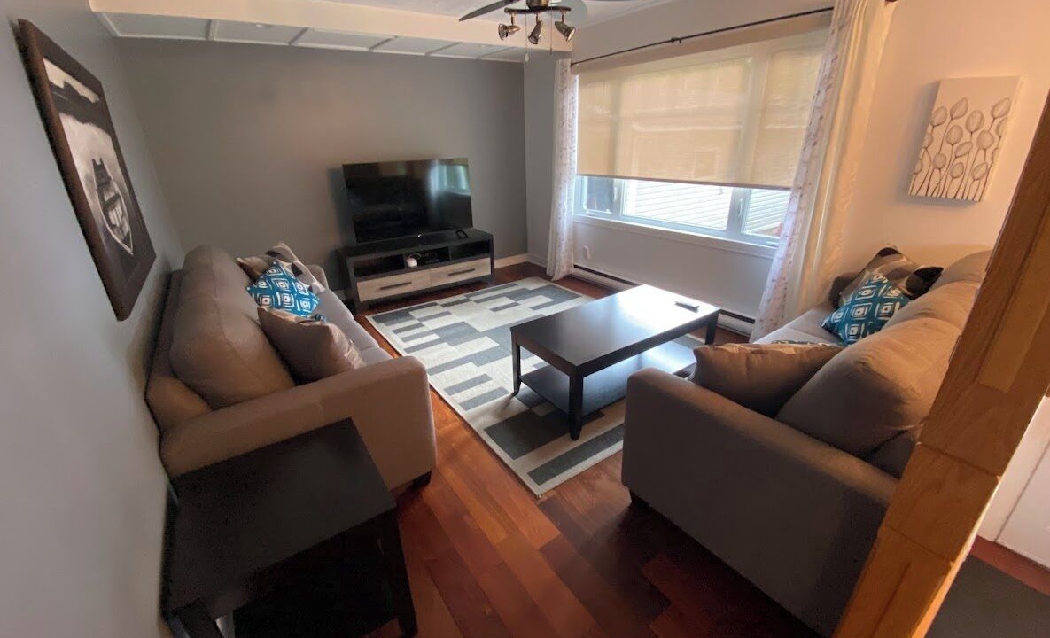 Photo of Livingroom in Asbestos