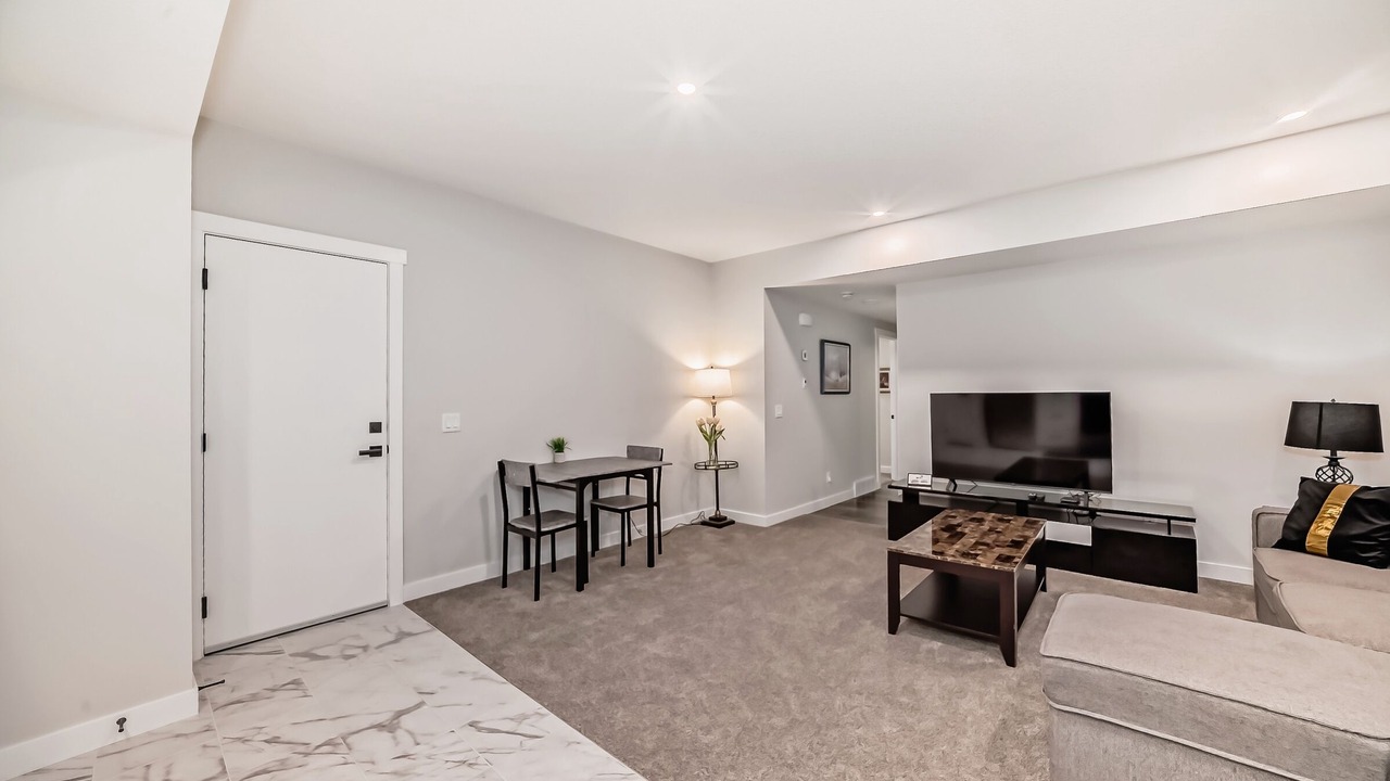 Photo of Livingroom in Evanston