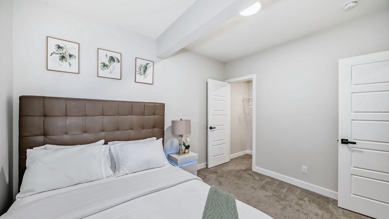 Photo of Bedroom in Evanston