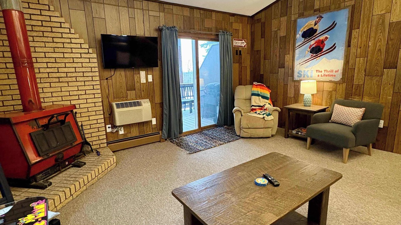 Photo of Livingroom in Bessemer