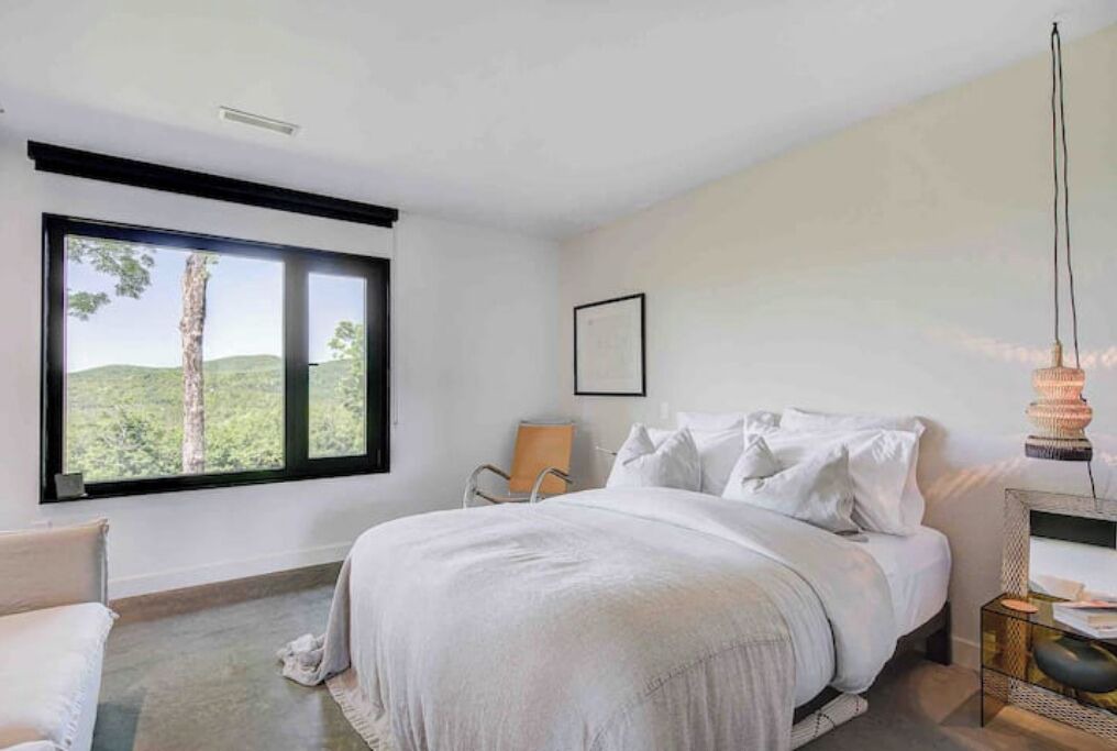 Photo of Bedroom in Bolton-Est
