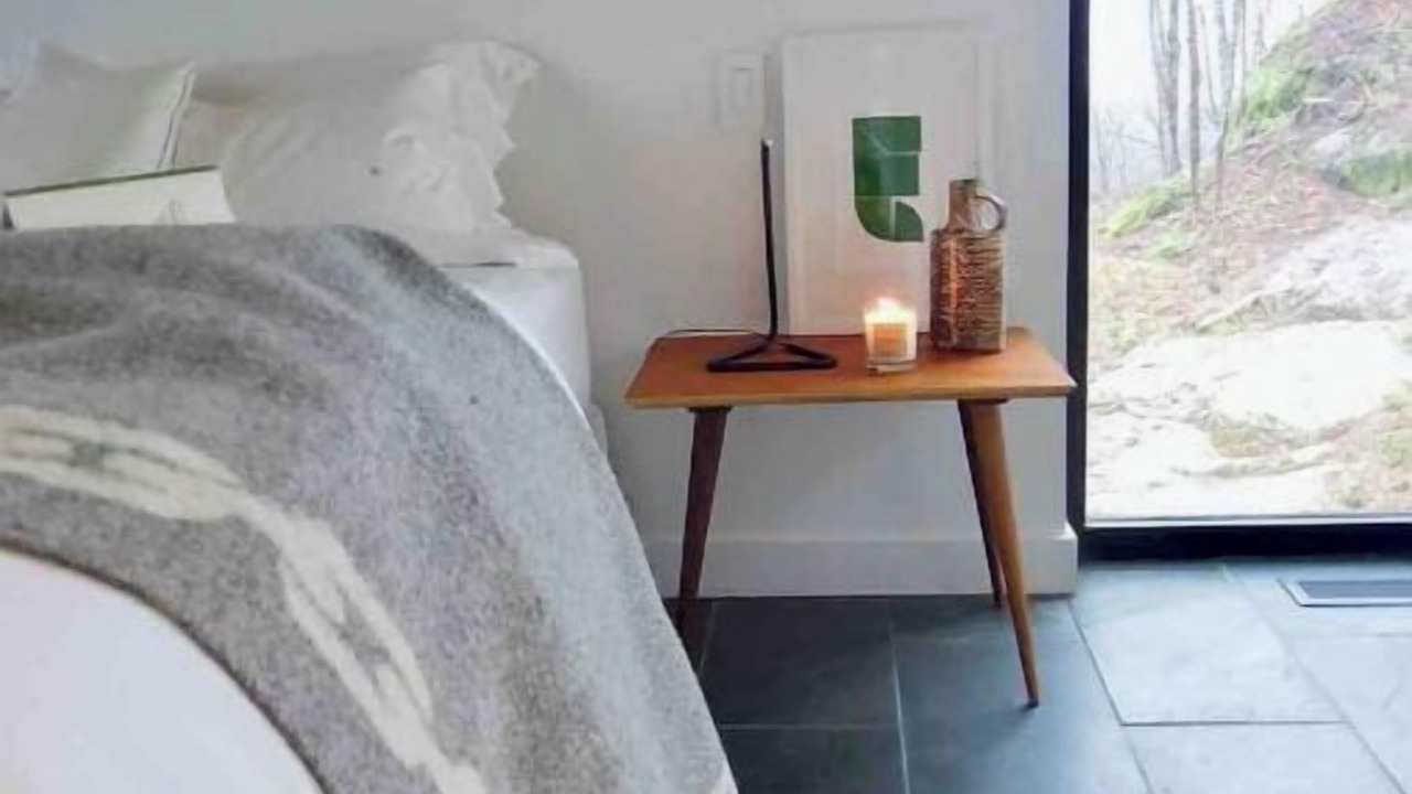 Photo of Bedroom in Bolton-Est