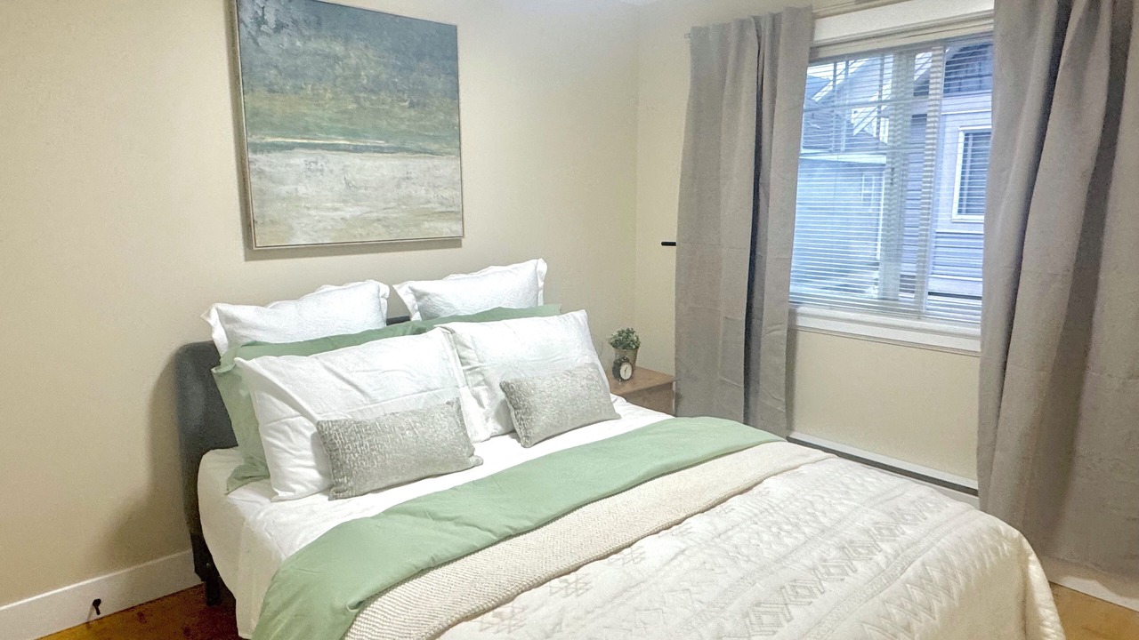 Photo of Bedroom in East Clayton
