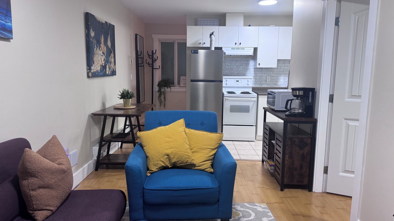 Photo of Livingroom in East Clayton