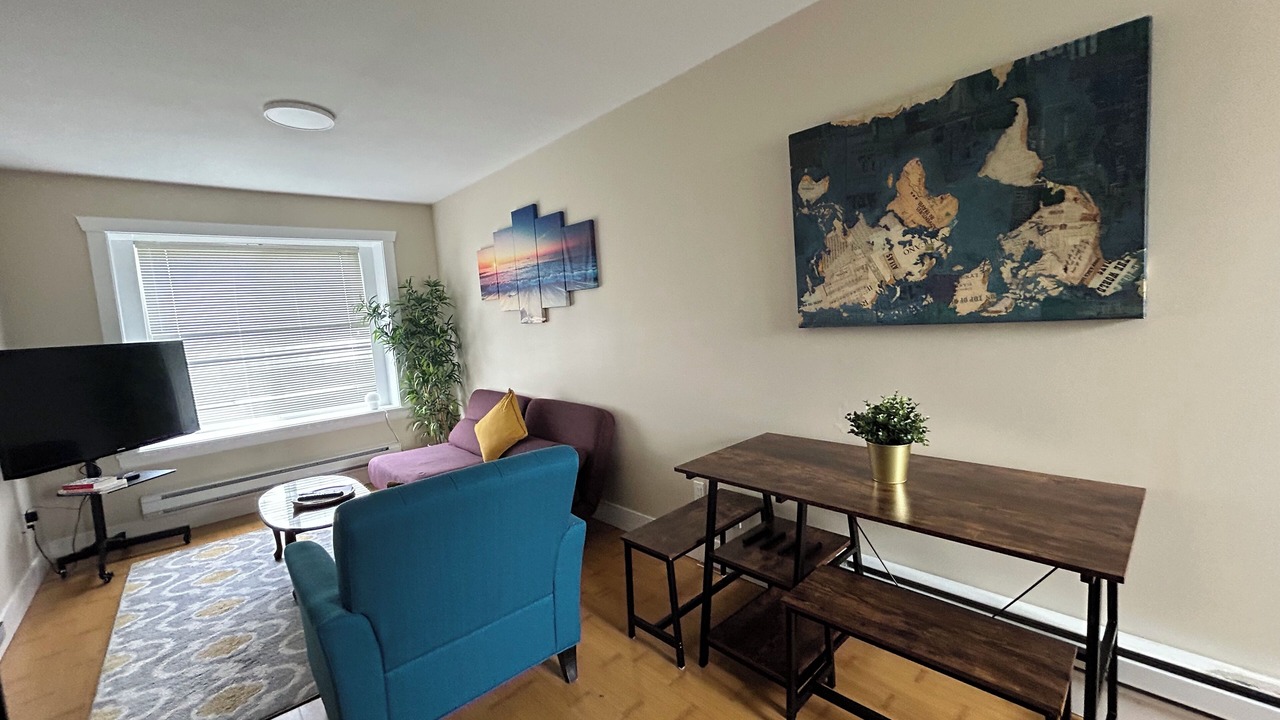 Photo of Livingroom in East Clayton