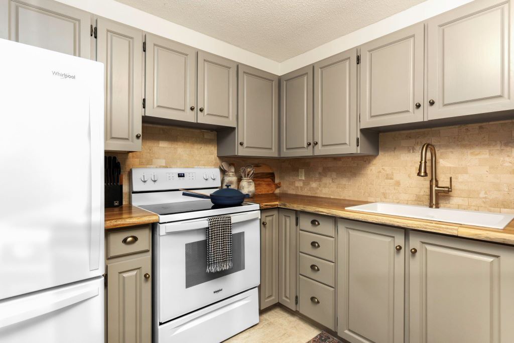 Photo of Kitchen in Muskoka Lakes