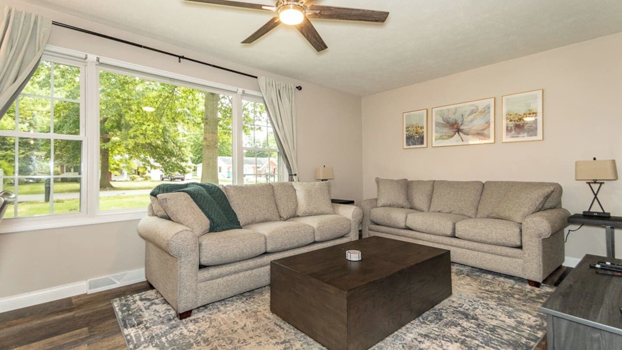 Photo of Livingroom in Mentor