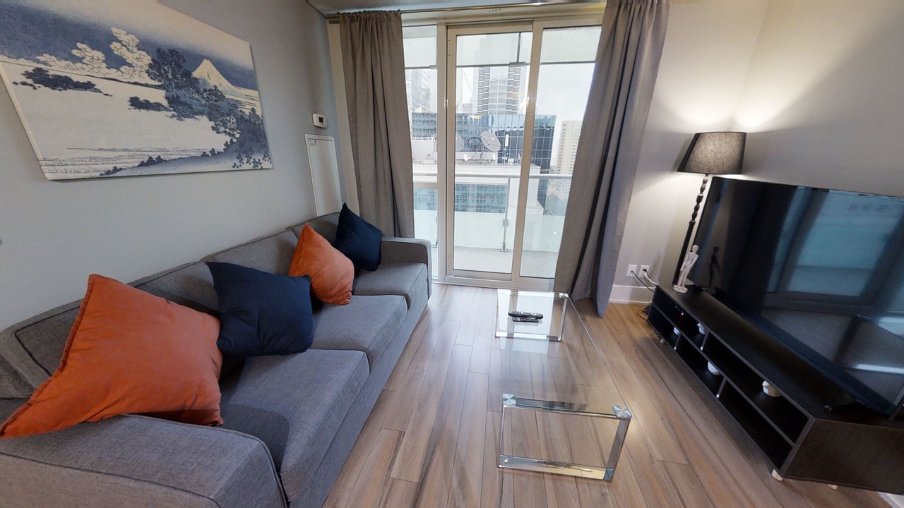 Photo of Livingroom in Toronto Entertainment District
