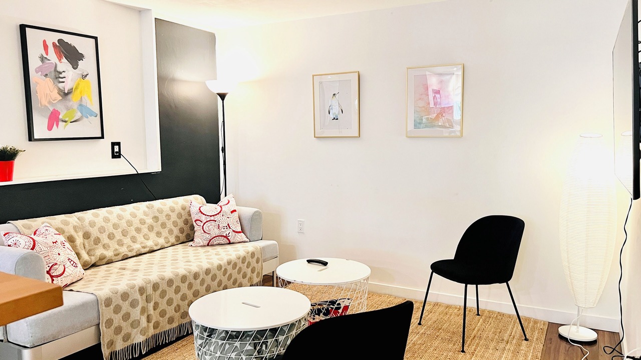 Photo of Livingroom in Lynn Valley
