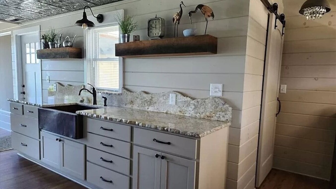 Photo of Bathroom in Huron