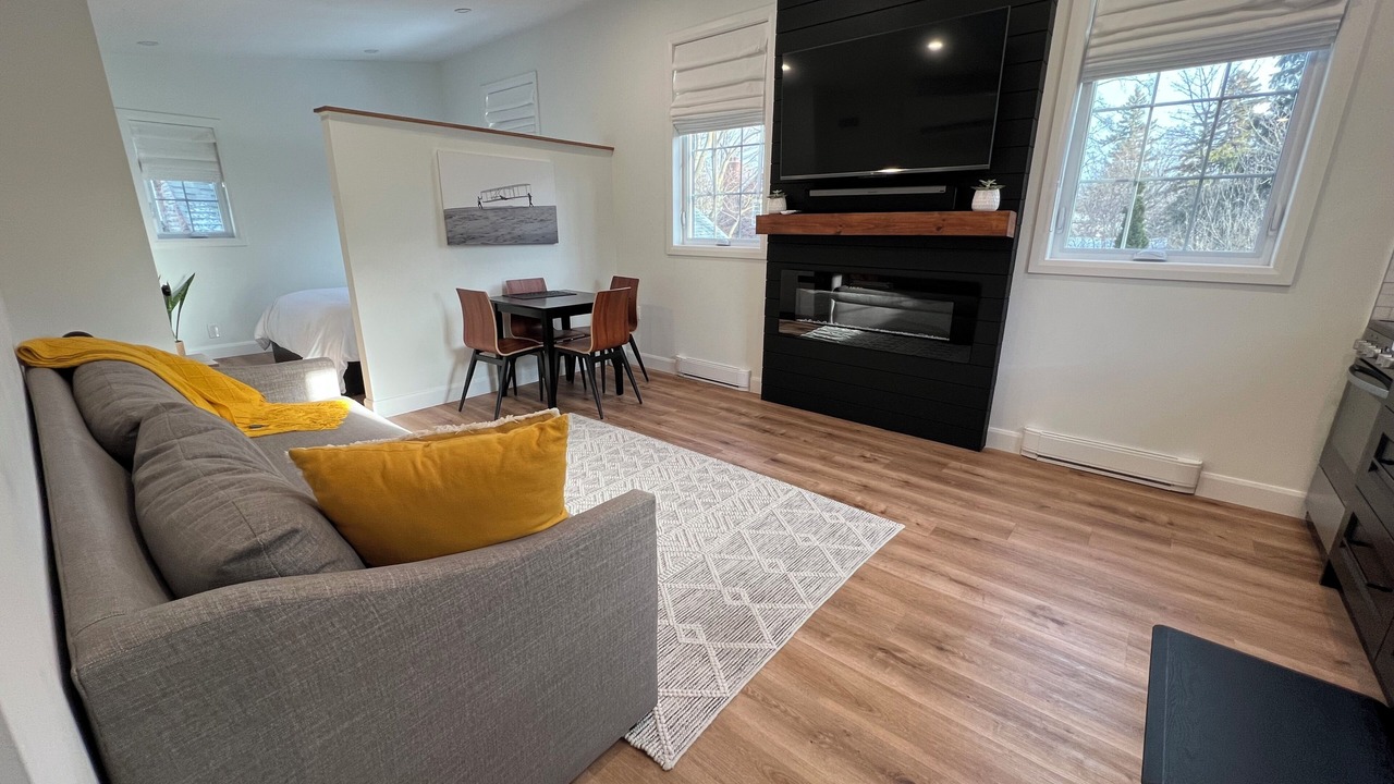 Photo of Livingroom in Brampton