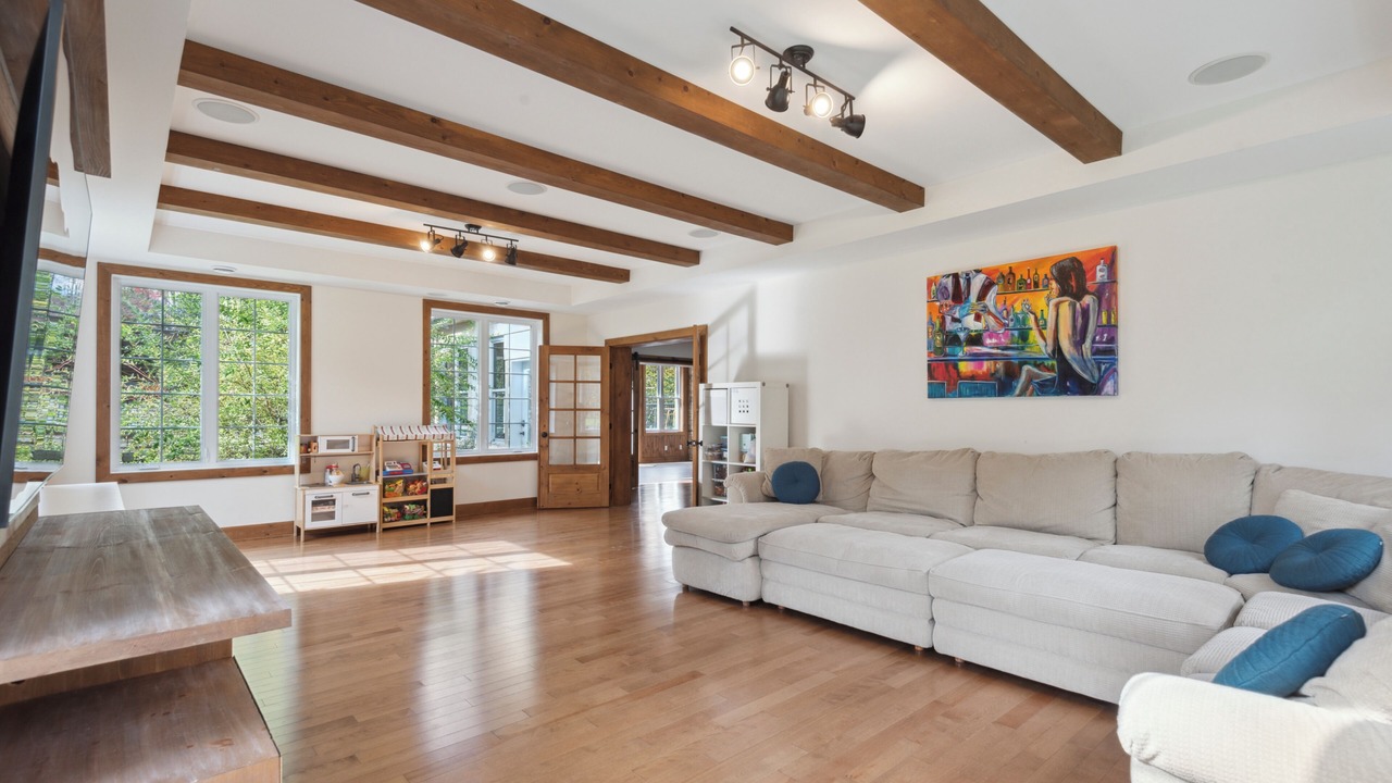 Photo of Livingroom in Cowansville