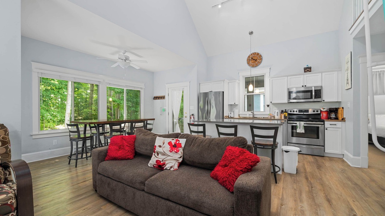 Photo of Livingroom in Cherry Valley