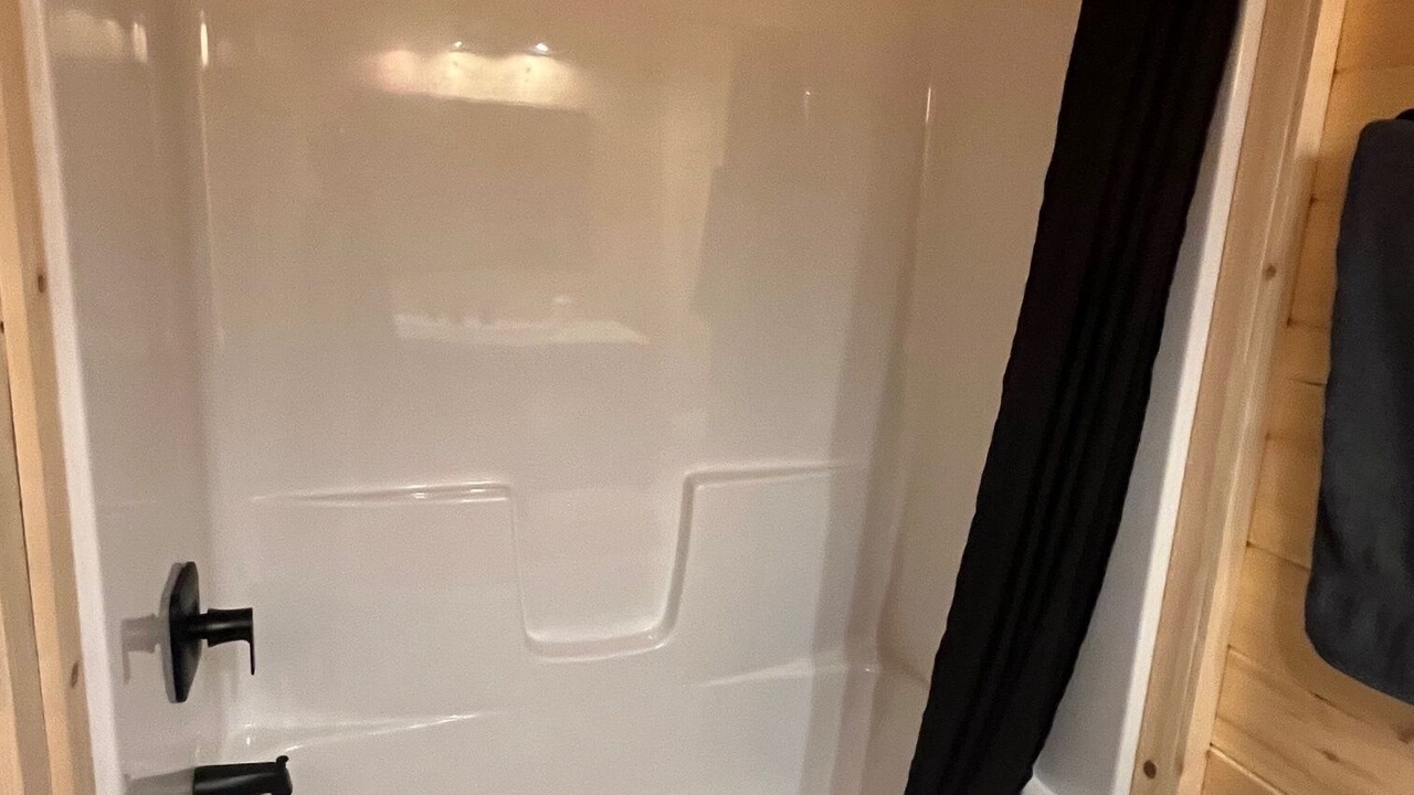 Photo of Bathroom in Kelleys Island