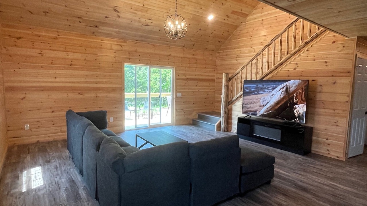 Photo of Livingroom in Kelleys Island