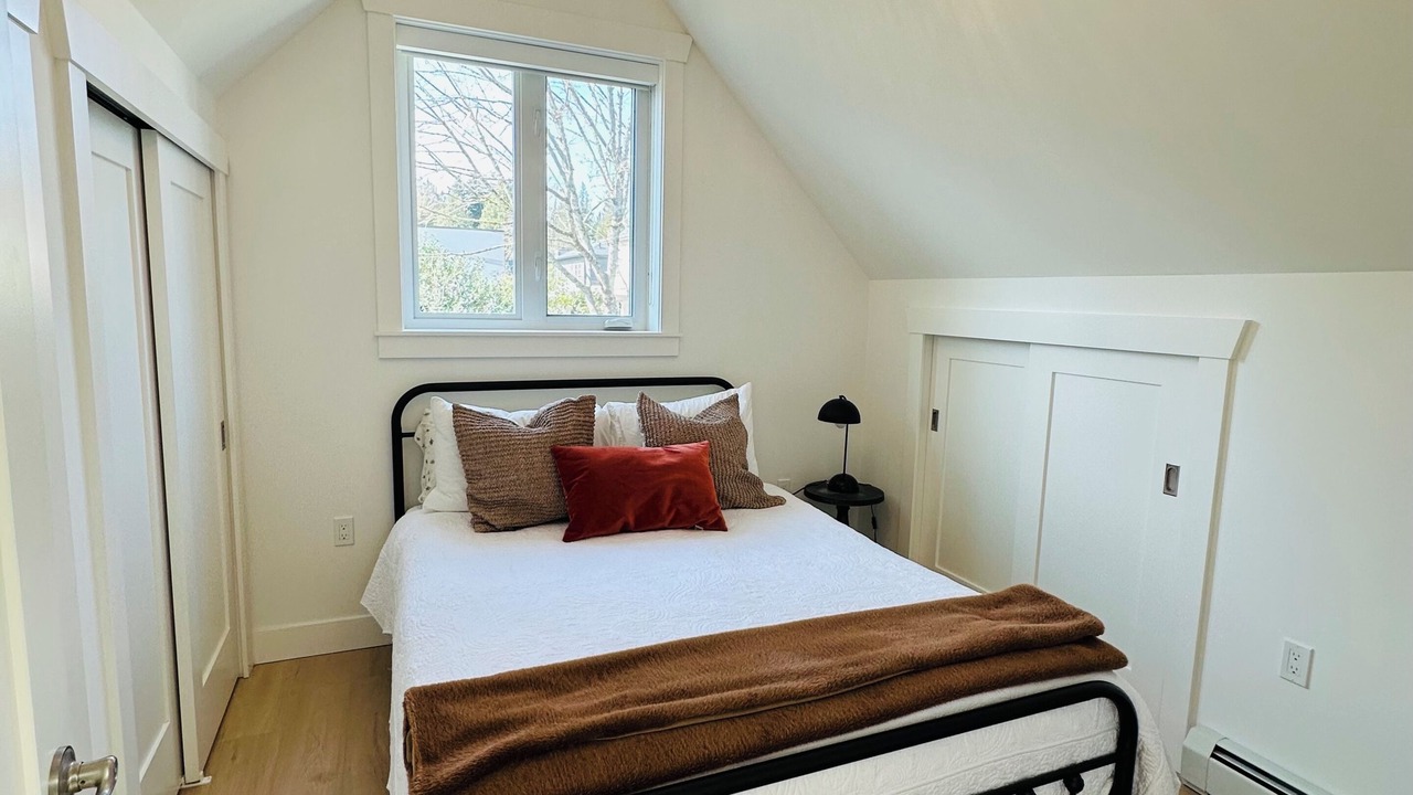 Photo of Bedroom in West Point Grey