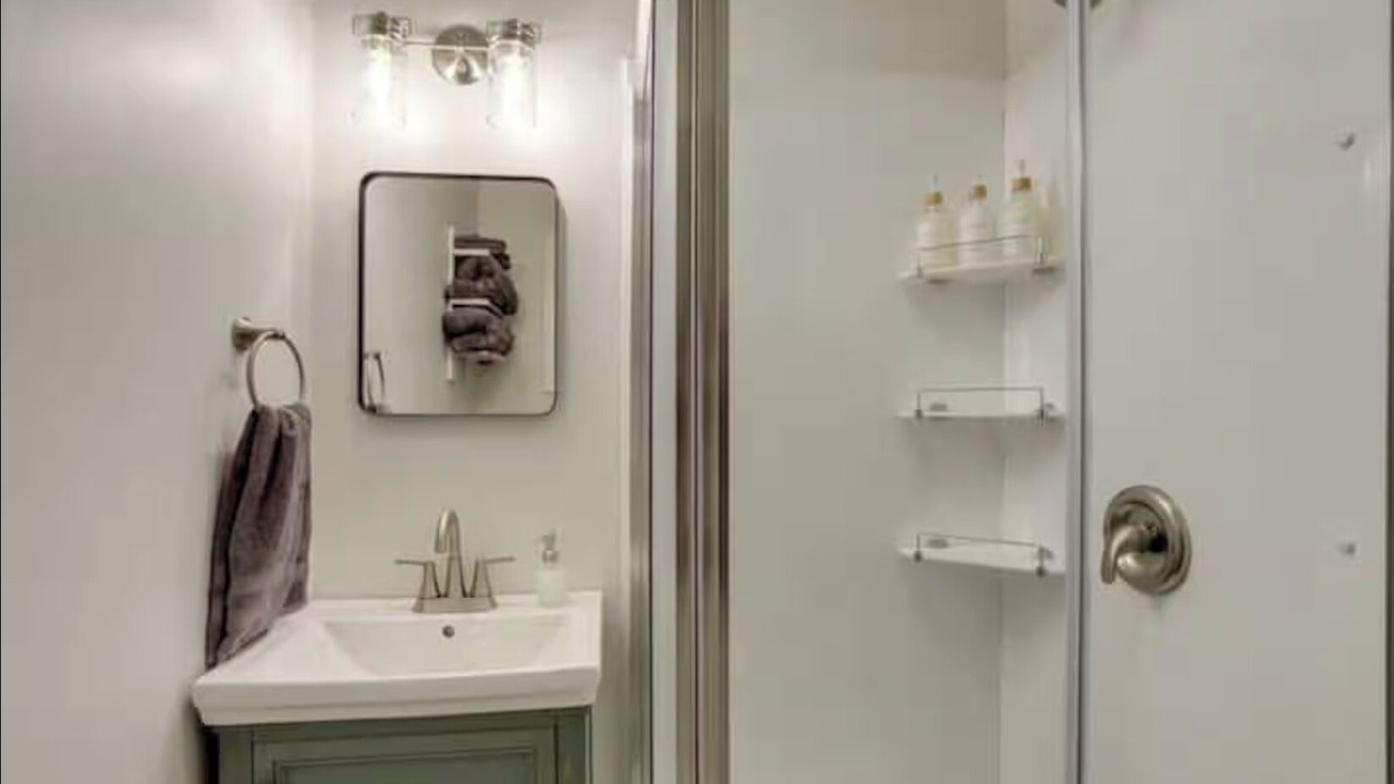 Photo of Bathroom in Huron