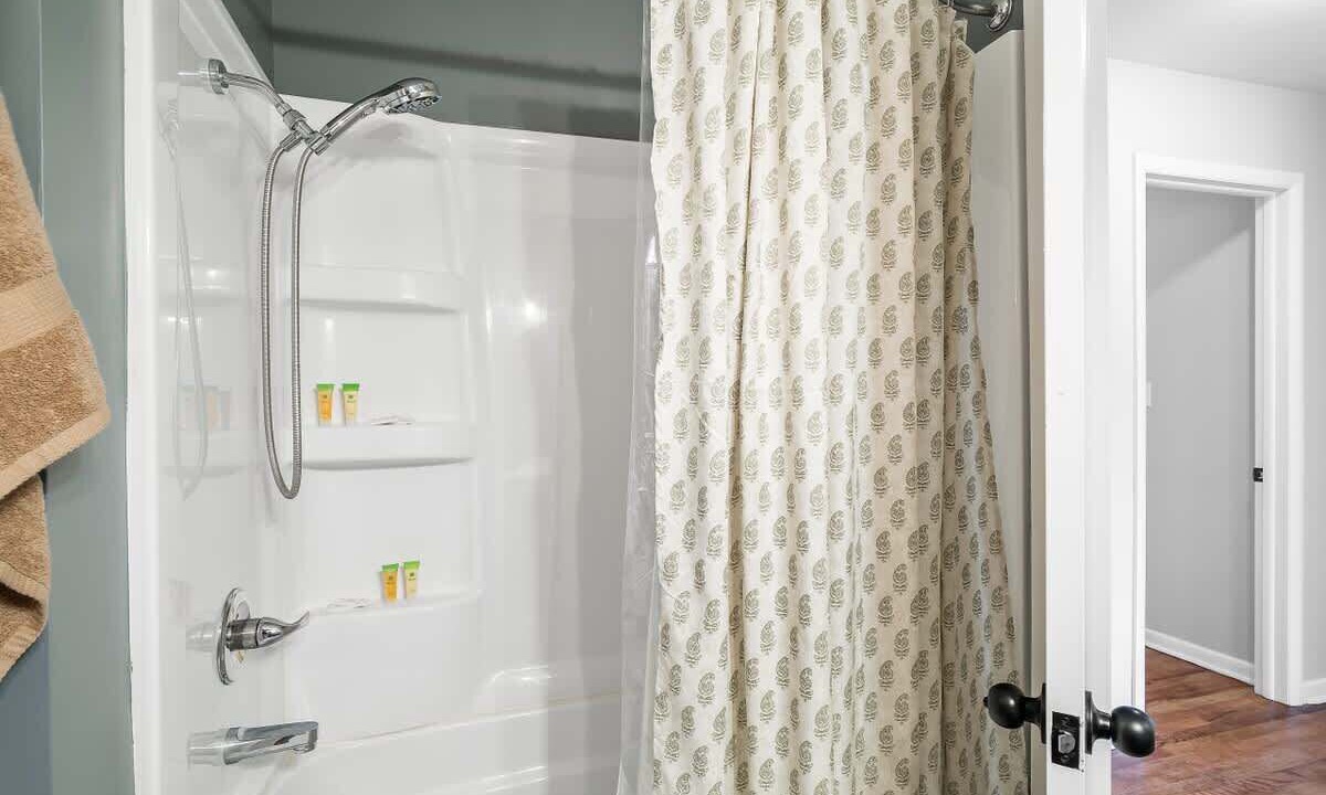 Photo of Bathroom in Northwest Akron