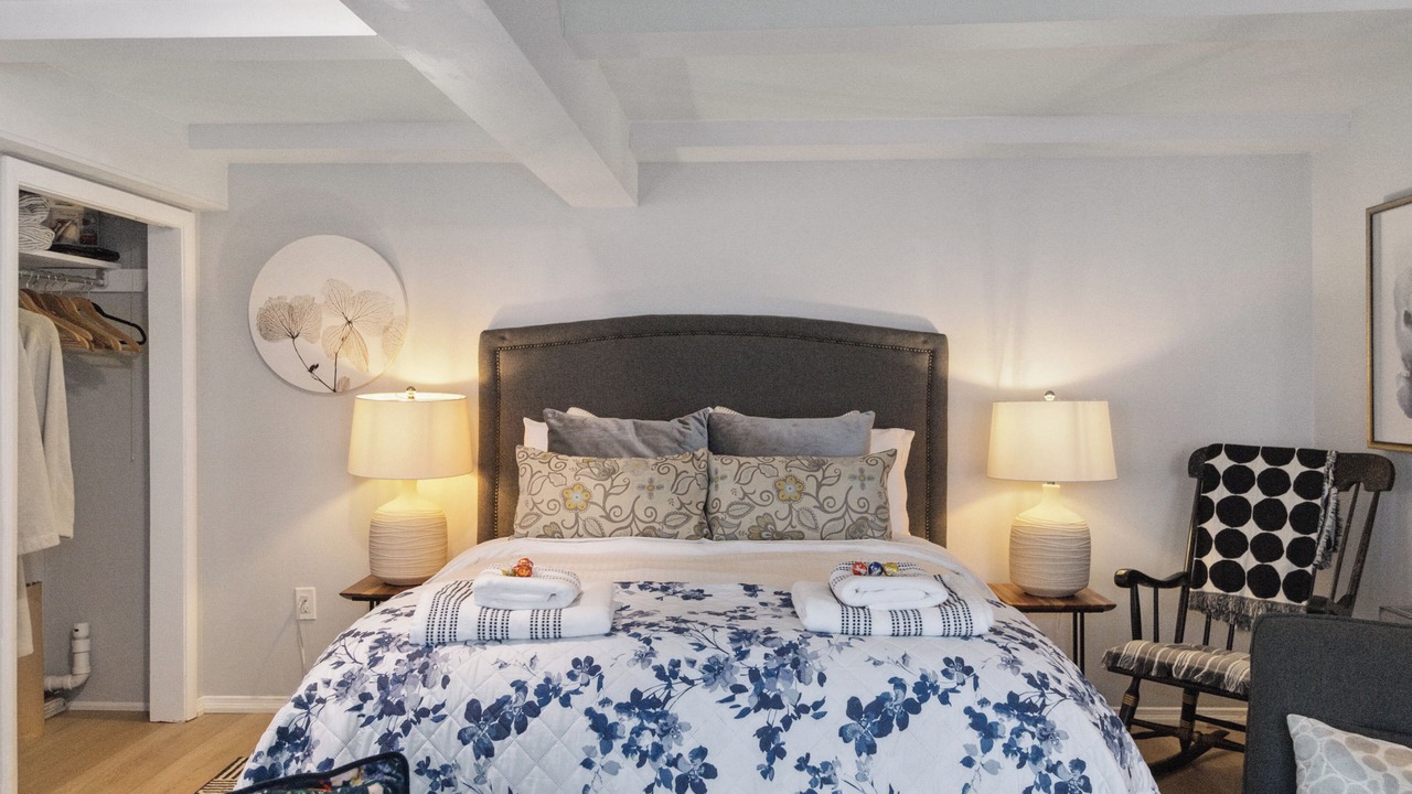 Photo of Bedroom in Lunenburg