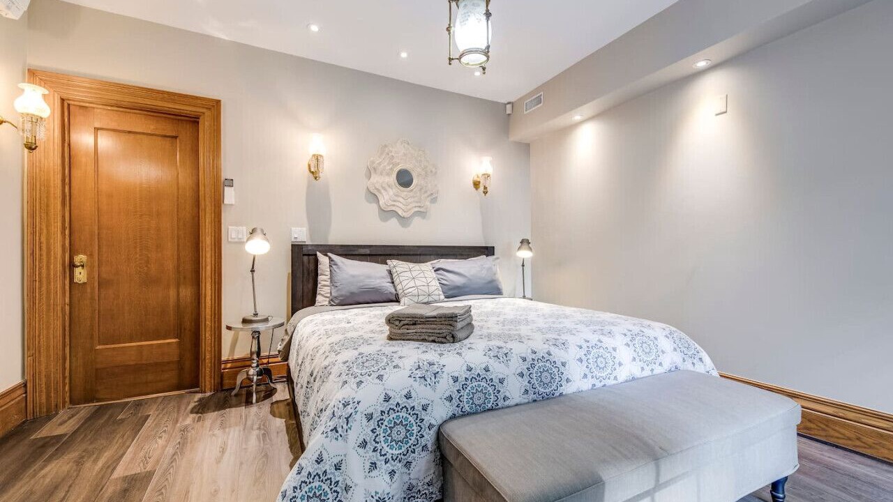 Photo of Bedroom in Yorkville