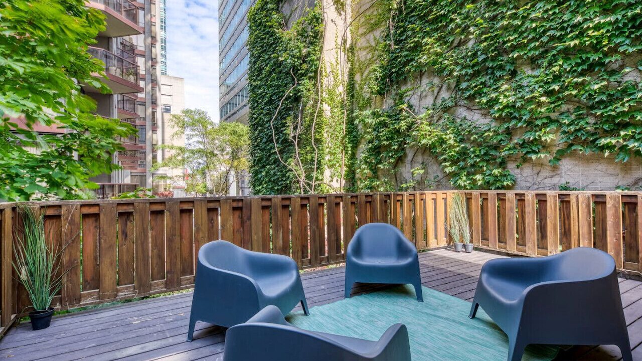 Photo of Outdoor in Yorkville