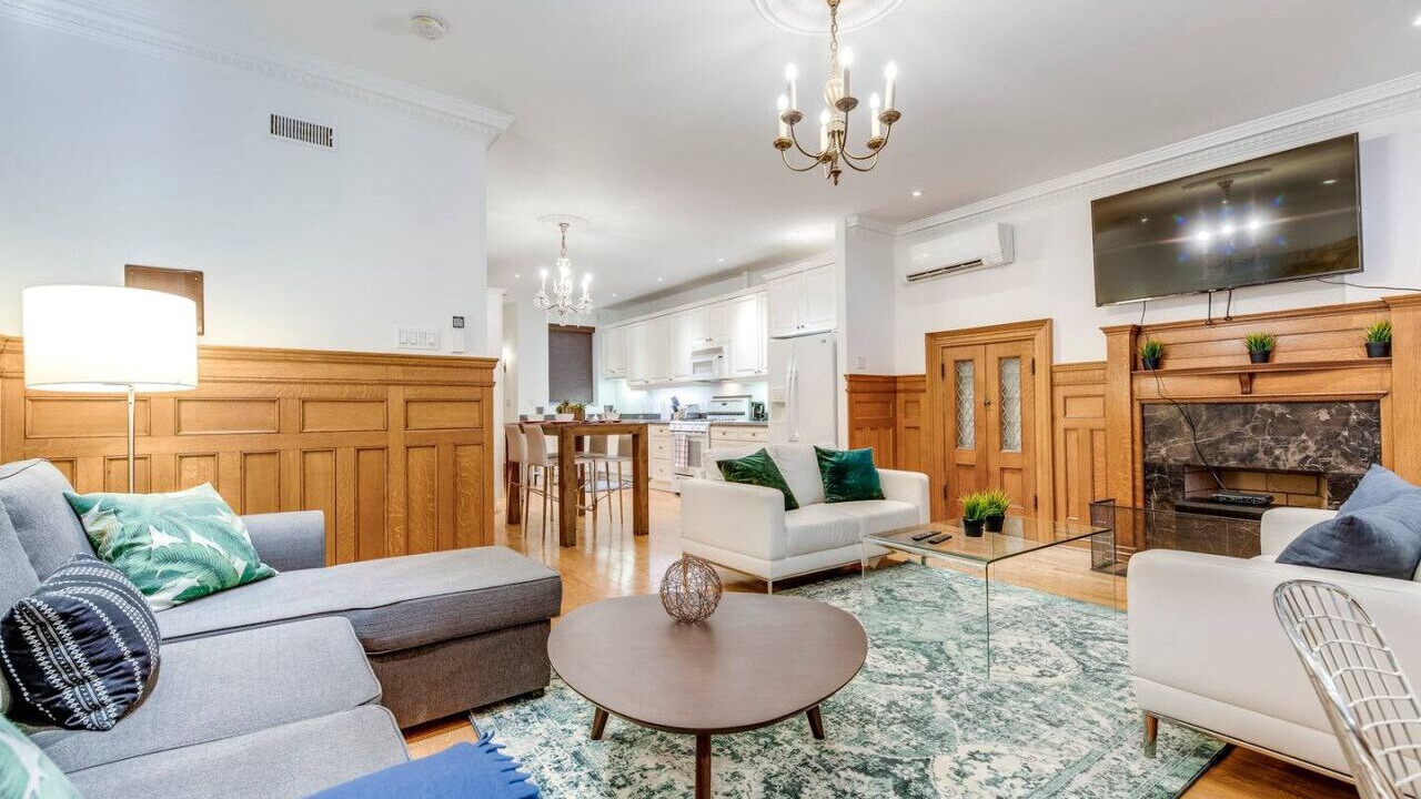 Photo of Livingroom in Yorkville