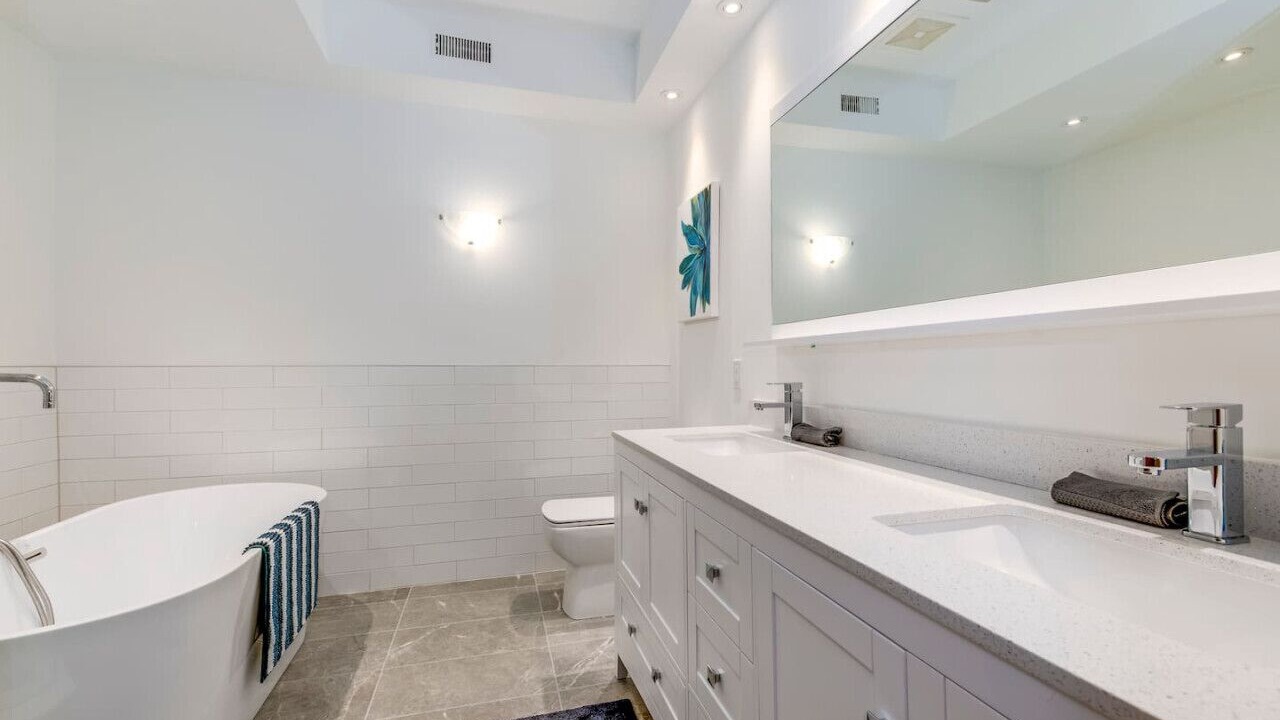 Photo of Bathroom in Yorkville