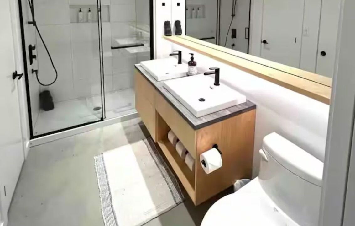 Photo of Bathroom in Lac-Superieur