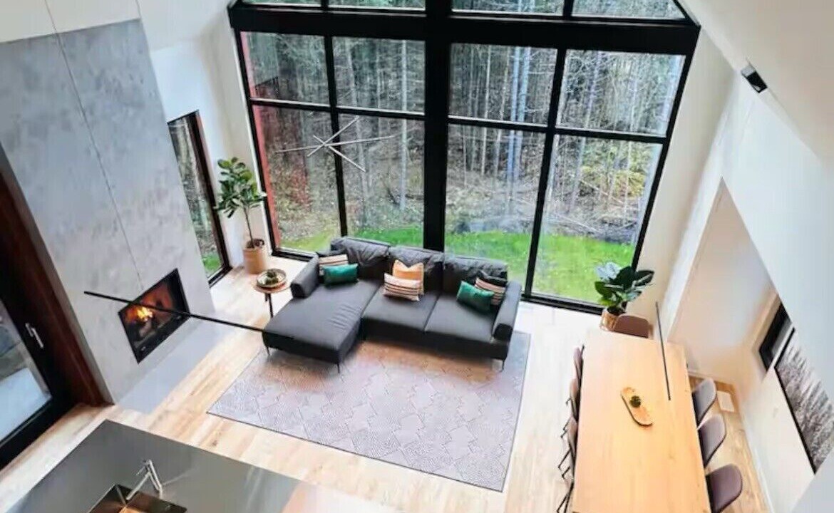 Photo of Livingroom in Lac-Superieur