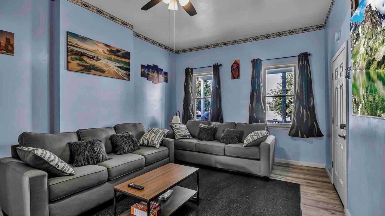 Photo of Livingroom in Downtown Buffalo