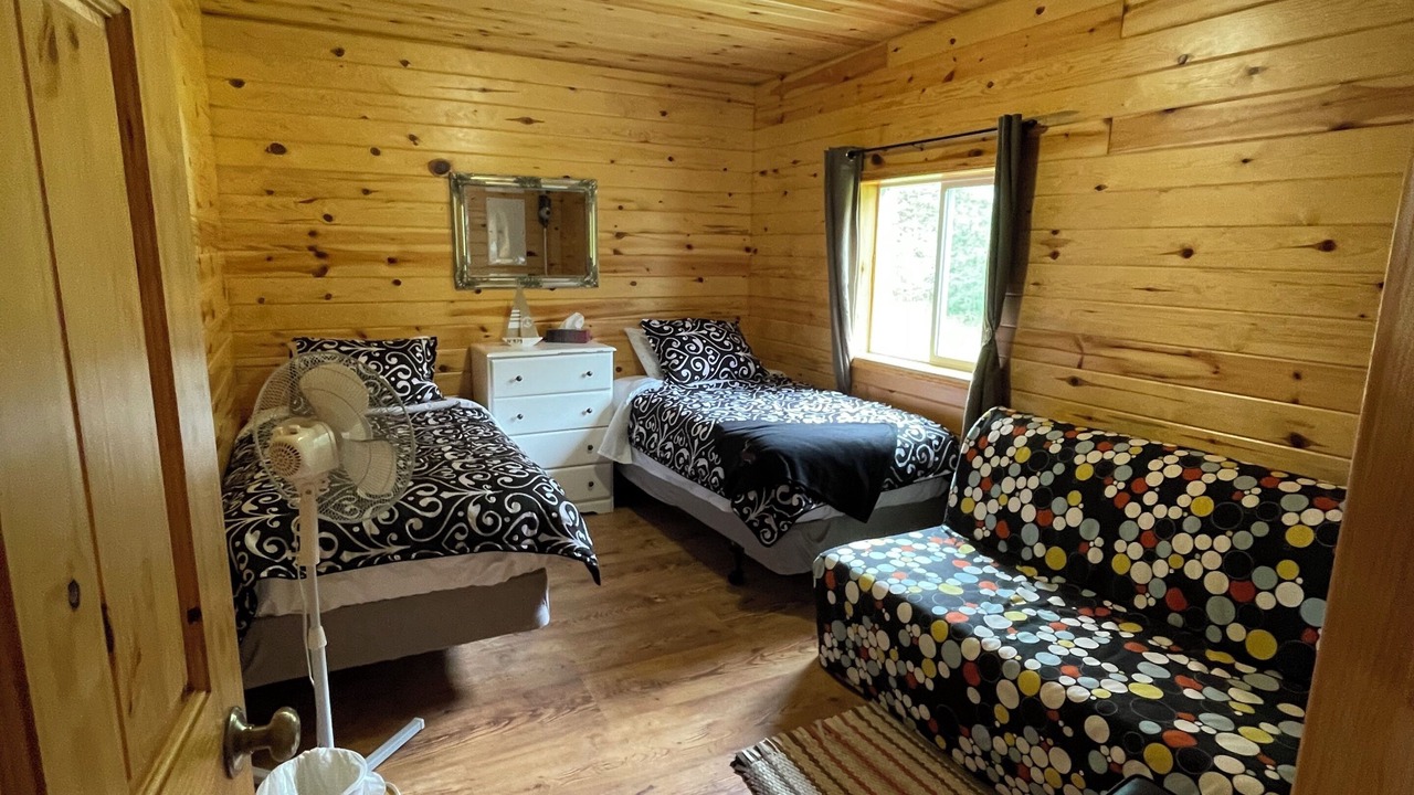 Photo of Bedroom in Falcon Lake