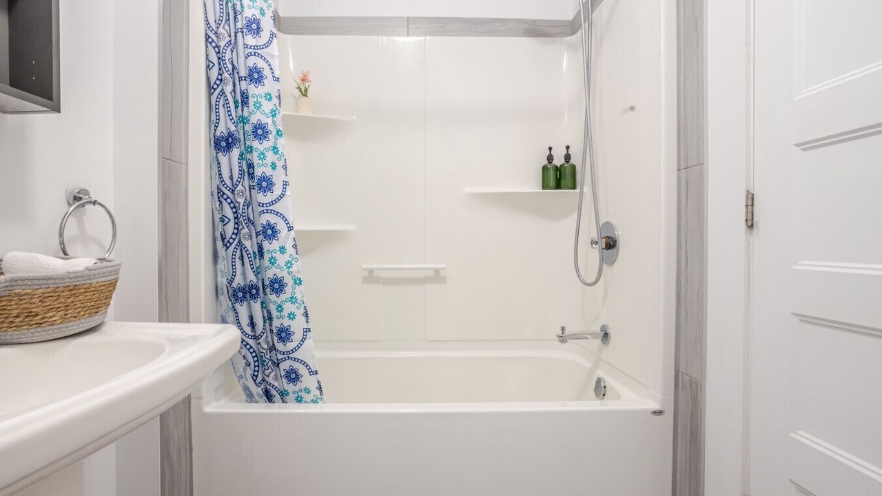 Photo of Bathroom in Griffintown