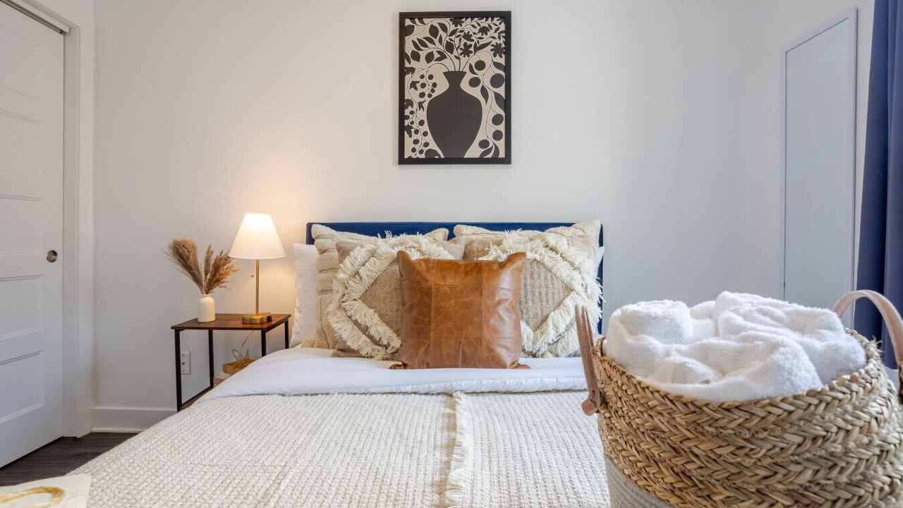 Photo of Bedroom in Griffintown