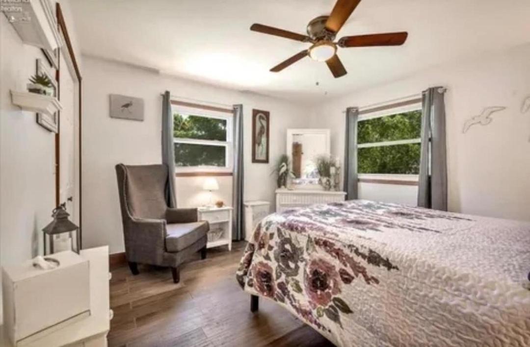 Photo of Bedroom in Port Clinton