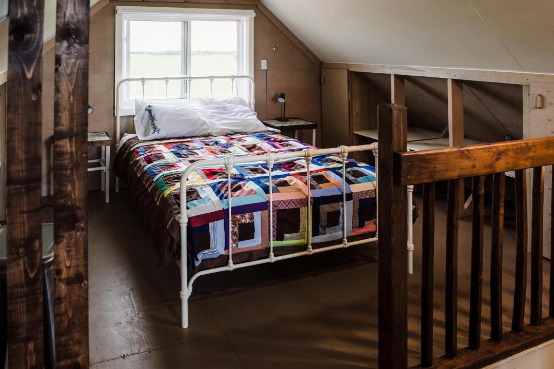 Photo of Bedroom in Division No. 7