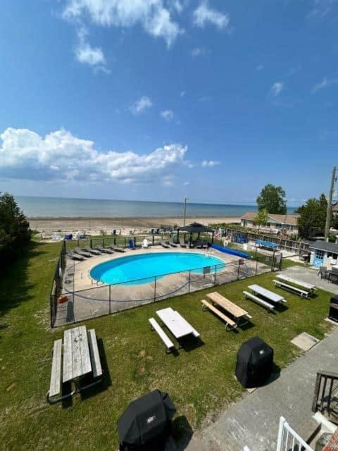 Photo of Others in Wasaga Beach