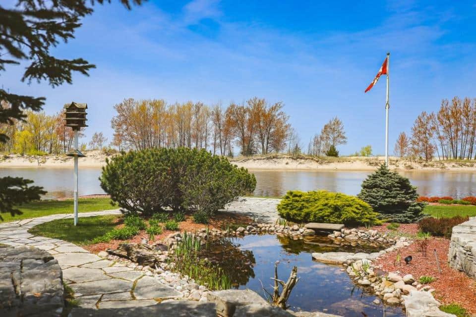 Photo of Others in Wasaga Beach