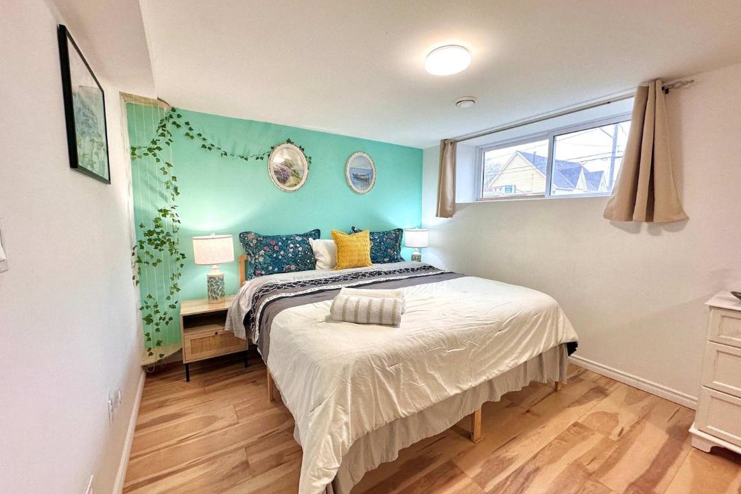 Photo of Bedroom in Port Colborne