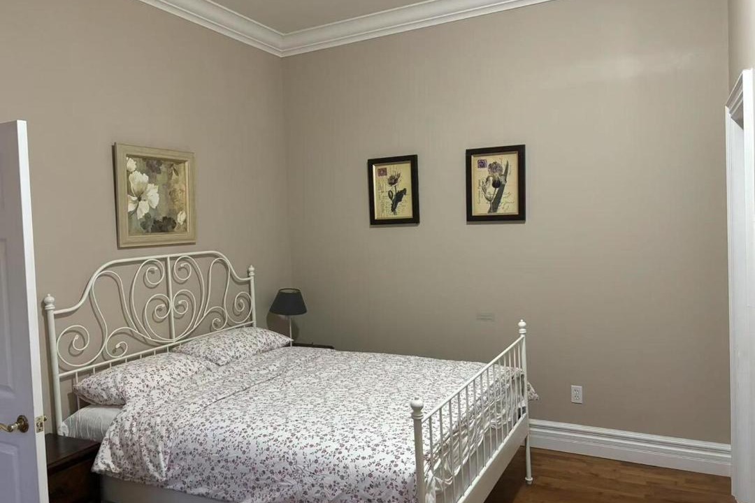 Photo of Bedroom in Richmond Hill