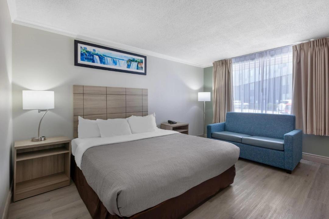 Photo of Bedroom in Fallsview