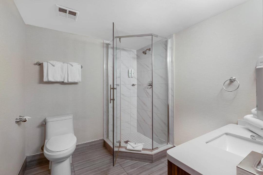 Photo of Bathroom in Fallsview